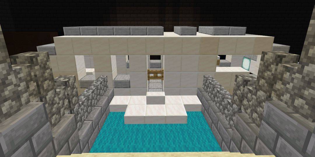 在矿车上的画面