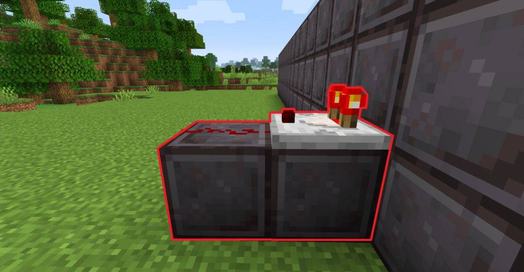 放置红石中继器并连接比较器